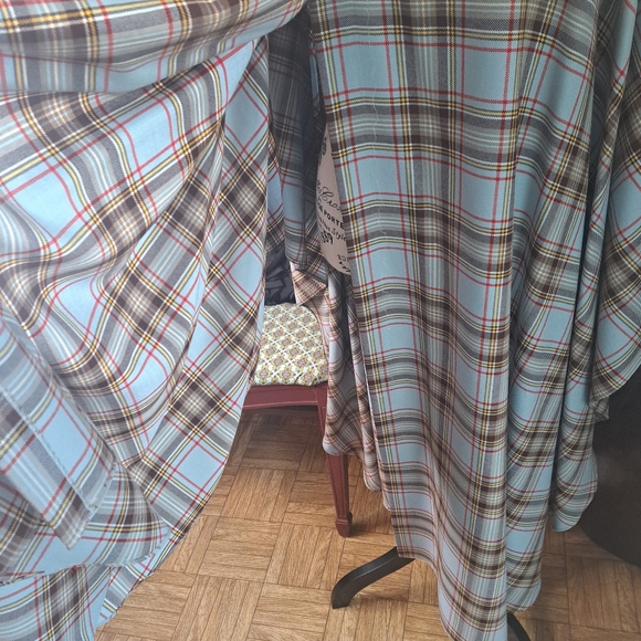 Dalkeith vintage long poncho/wrap 🥰 one size - Picture 4 of 10